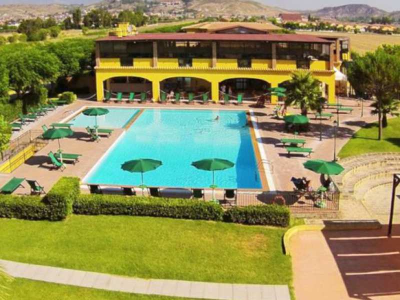 FRUIT VILLAGE BOTRICELLO MARINA DEL MARCHESE RESORT